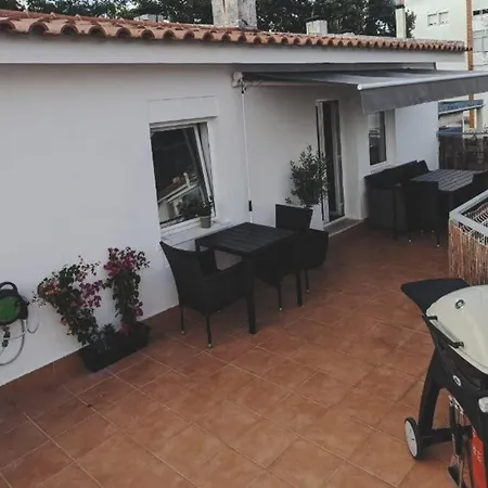 Apartment In Cosy Cascais